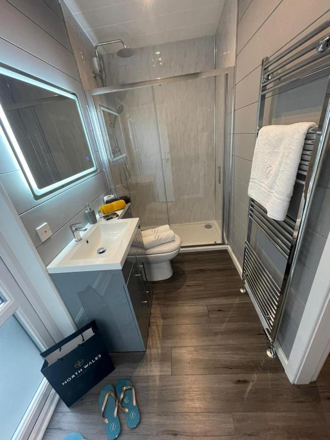 Holiday home P78 - Pod With Hot Tub *